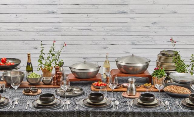 ארקוסטיל-טיפים לעיצוב שולחן חג הפסח: צבעוניות, כלים חגיגיים, קישוטי שולחן ומשחקי גבהים