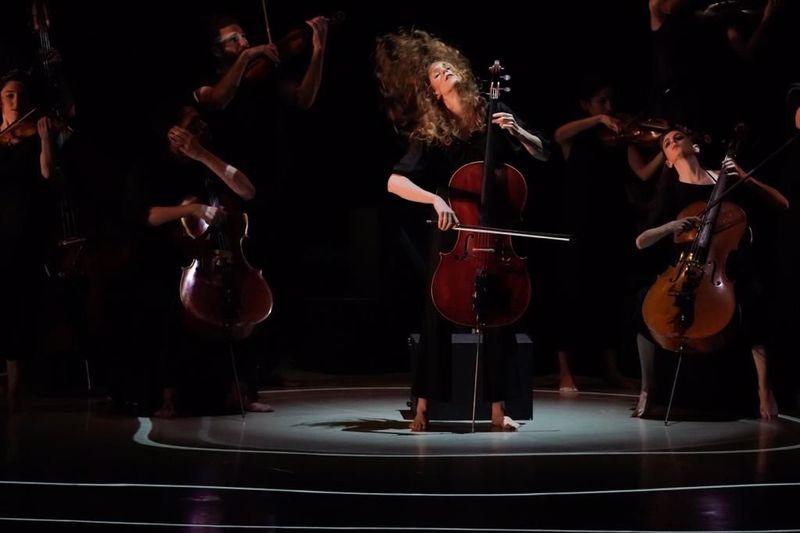 "מצבי רוח" תזמורת המהפכה ביצירה מקורית לתזמורת בתנועה בתיאטרון ירושלים ב- 21.7