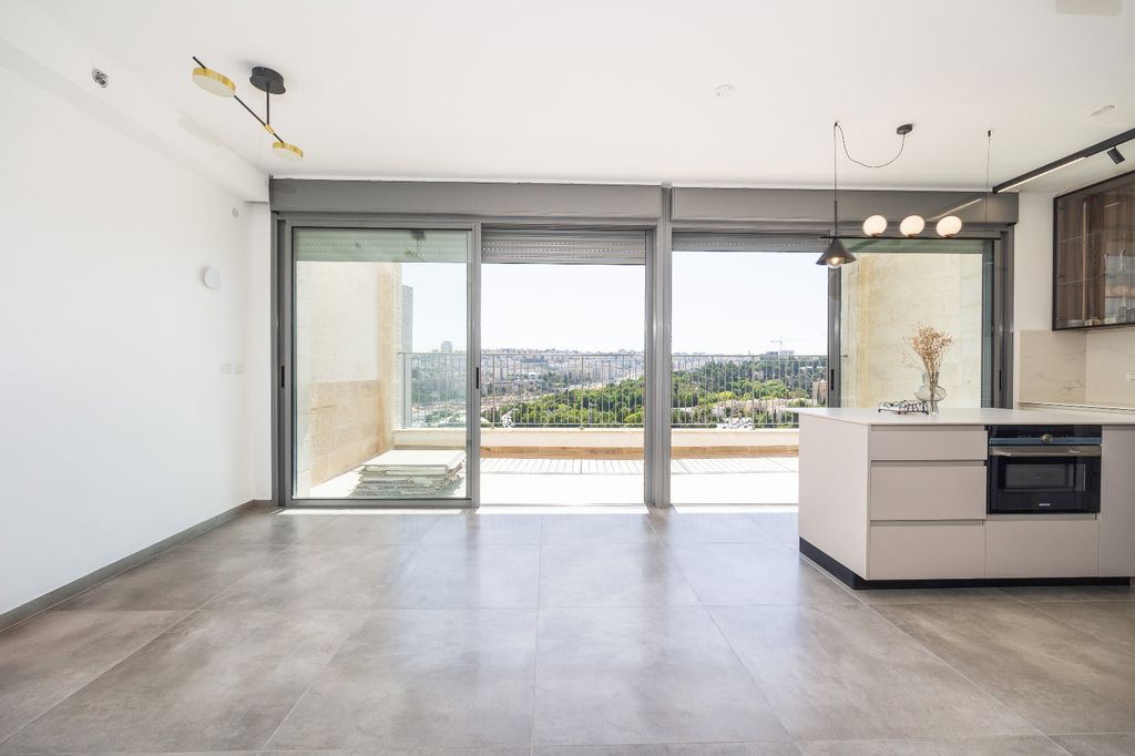 שמעוני. צילום: מיכאל ארנברג.