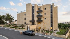 הבניין הראשון בפרויקט המגורים "נופי אילן" באבו גוש שנמסר לדיירים 