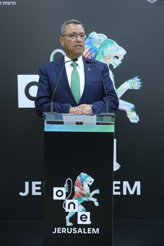 ראש העיר משה ליאון בטקס החנוכה. צילום עזרא לוי