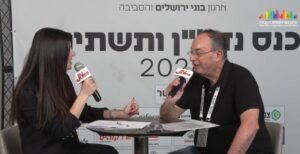 כהן באולפן הפתוח: "אנחנו כבר לא נמצאים בעידן שבו מערבבים חול ומלט באופן ידני על רצפת האתר," צילום גו לייב