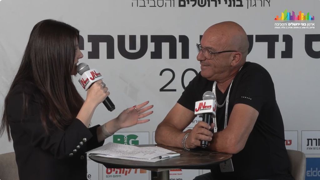 באולפן הפתוח של חדשות ירושלים מירו עמיאל, סמנכ"ל חטיבת מכירות וקשרי לקוחות בחברת "נשר מפעלי מלט ישראליים"