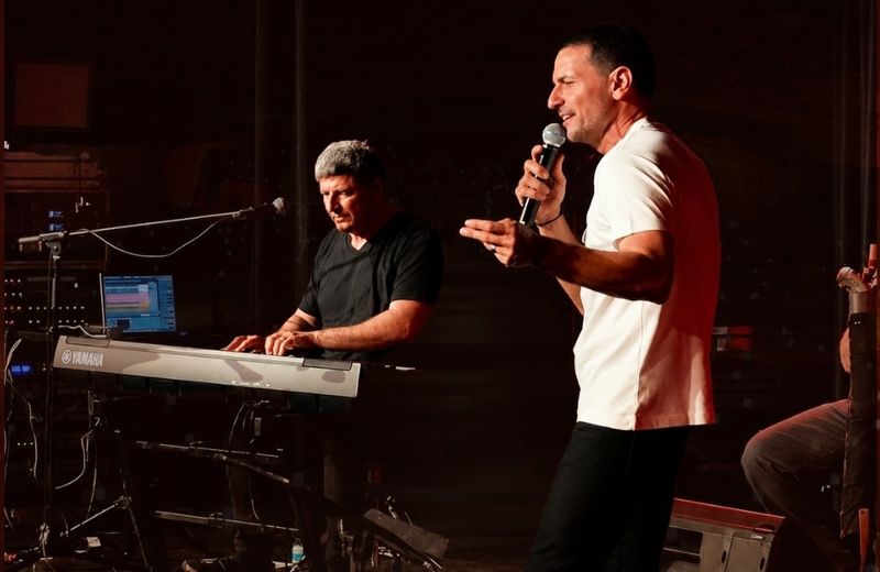 גיא ורועי זו-ארץ מופע סליחות במערת צדקיהו