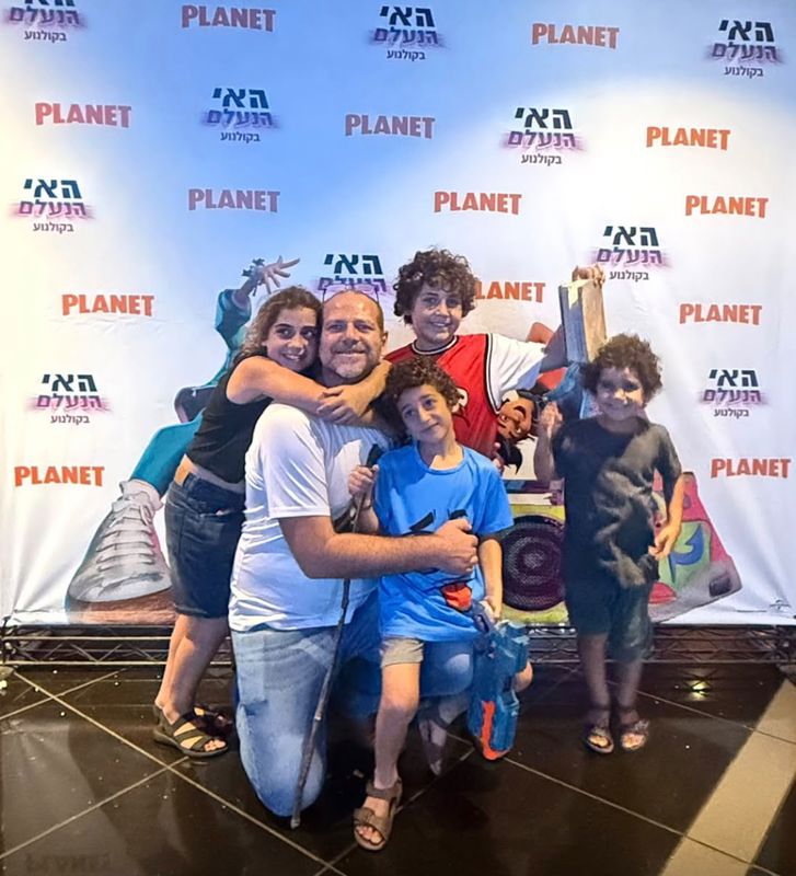 בין האורחים שהגיעו עם ילדיהם: היועץ האסטרטגי ומנכ״ל עמותת ״לב אחד״ היוצא, תומר דרור.